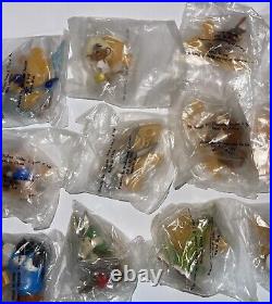 Super Rare Lot of 20-1995 Warner Bros. Sealed Plastic PVC Puzzle Piece Figurines