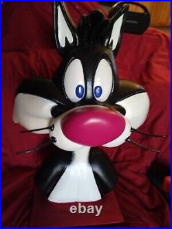 Tweety & Sylvester Rare Vintage Collectable Looney Tunes Statues Warner Bros Tweety & Sylvester Rare Vintage Collectable Looney Tunes Statues Warner Bros