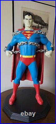 ULTRA RARE 2000 Warner Bros Studio 2 FT SUPERMAN With CHAIN 26 STATUE/FIGURE