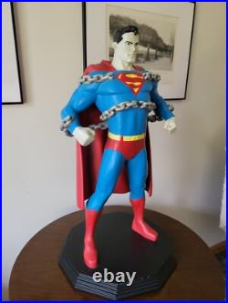 ULTRA RARE 2000 Warner Bros Studio 2 FT SUPERMAN With CHAIN 26 STATUE/FIGURE
