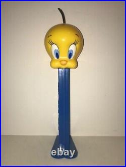 ULTRA RARE Tweety Bird GIANT 12 PEZ DISPENSER Looney Tunes Warner Bros ULTRA RARE Tweety Bird GIANT 12 PEZ DISPENSER Looney Tunes Warner Bros