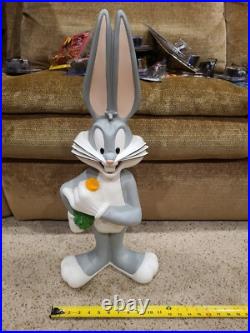 VERY RARE Bugs Bunny Warner Brothers Statue Prop Figure Looney Tunes