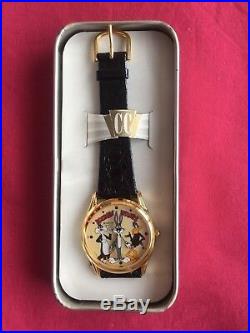 VERY RARE, UNWORN, 1993 Looney Tunes, Bugs Bunny, Sylvester and Daffy Duck Watch
