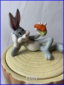 VINTAGE 1981-RAREWarner Brother Bugs Bunny Cookie JarVERY DETAILEDA5