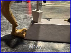 VNT Wile E. Coyote Figurine Statue Genius At Work 1995 Warner Bros Studio RARE