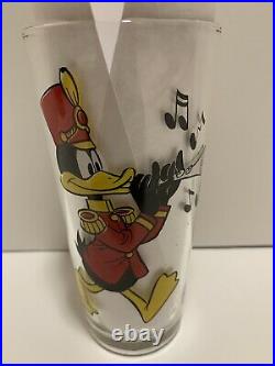 VTG 1976 Looney Tunes Daffy Duck/Elmer Fudd Collector Cup Warner Bros Rare