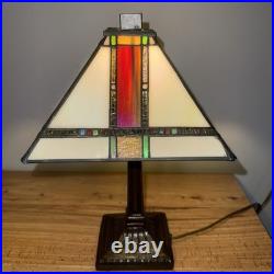 VTG Warner Bros Sylvester & Tweety Bird Looney Tunes Stained Glass Lamp Rare