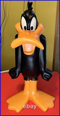 Very Rare 23 Vintage Daffy Duck statue 1999 Warner Bros Studio Store Exclusive