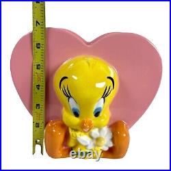 Vintage Looney Tunes Tweety Bird Warner Brothers Pink Heart Vase Planter RARE Vintage Looney Tunes Tweety Bird Warner Brothers Pink Heart Vase Planter RARE