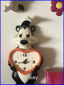 Vintage Rare! Pepe Le Pew Warner Brothers Swing Tail Clock Eye Movement Works