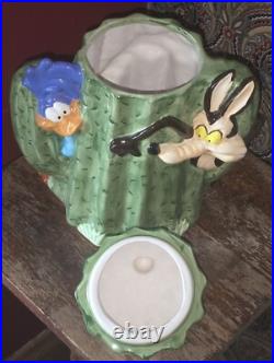 Vintage Retro Rare Looney Toons Road Runner Warner Bros Cookie Jar FREE SHIP Vintage Retro Rare Looney Toons Road Runner Warner Bros Cookie Jar FREE SHIP