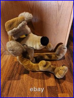 Vintage Wile E Coyote 27 1993 Warner Bros 24k Plush Large Cartoon RARE VTG