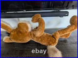 Vintage Wile E Coyote 27 1993 Warner Bros 24k Plush Large Cartoon RARE VTG