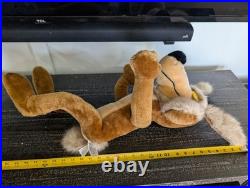Vintage Wile E Coyote 27 1993 Warner Bros 24k Plush Large Cartoon RARE VTG