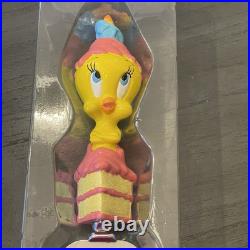 Vntg Tweety Bird Birthday Cake Server RARE Vintage Warner Bros New In Box 1998 Vntg Tweety Bird Birthday Cake Server RARE Vintage Warner Bros New In Box 1998