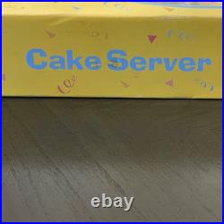 Vntg Tweety Bird Birthday Cake Server RARE Vintage Warner Bros New In Box 1998 Vntg Tweety Bird Birthday Cake Server RARE Vintage Warner Bros New In Box 1998