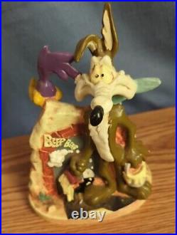 Vtg Rare 1996 Warner Bros Studio Store Road Runner & Wile E Coyote Figure Statue