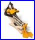 Warner_Bros_Hollywood_Daffy_Sunbathing_Daffy_Duck_Austin_Sculptures_1999_Rare_01_ivk
