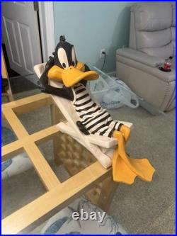 Warner Bros Hollywood Daffy Sunbathing Daffy Duck Austin Sculptures 1999 Rare