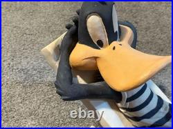 Warner Bros Hollywood Daffy Sunbathing Daffy Duck Austin Sculptures 1999 Rare