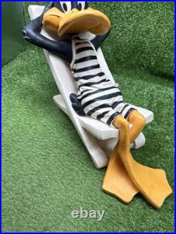 Warner Bros Hollywood Daffy Sunbathing Daffy Duck Austin Sculptures 1999 Rare