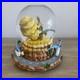 Warner_Bros_Road_Runner_and_Wile_E_Coyote_Musical_Snow_Globe_Vintage_1996_Rare_01_gyo
