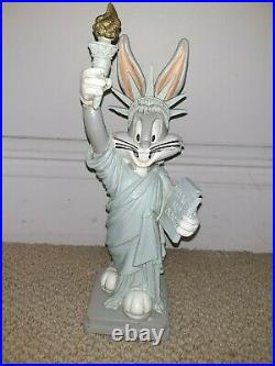 Warner Bros Store Bugs Bunny Statue official souvenir Statue of Liberty -rare