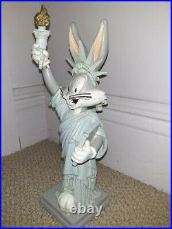 Warner Bros Store Bugs Bunny Statue official souvenir Statue of Liberty -rare