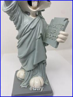 Warner Bros Store Bugs Bunny Statue official souvenir Statue of Liberty -rare