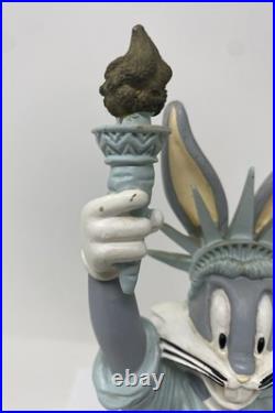 Warner Bros Store Bugs Bunny Statue official souvenir Statue of Liberty -rare