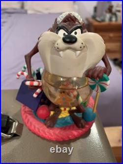 Warner Bros Taz Tasmanian Devil Christmas Snowglobe Candy Canes Gingerbread Rare Warner Bros Taz Tasmanian Devil Christmas Snowglobe Candy Canes Gingerbread Rare