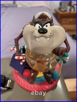 Warner Bros Taz Tasmanian Devil Christmas Snowglobe Candy Canes Gingerbread Rare Warner Bros Taz Tasmanian Devil Christmas Snowglobe Candy Canes Gingerbread Rare