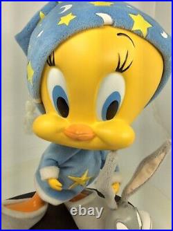 Warner Brothers Bed Time Tweety Bird With Bugs Bunny Slippers Possable Ears Rare