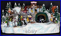 Warner Brothers Looney Tunes Musical Animated Winter Wonderland Limited RARE Warner Brothers Looney Tunes Musical Animated Winter Wonderland Limited RARE
