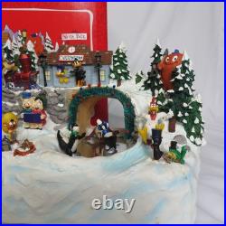 Warner Brothers Looney Tunes Musical Animated Winter Wonderland Limited RARE