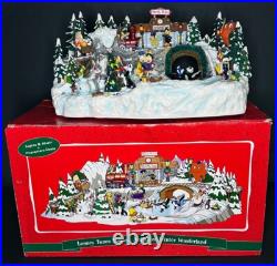 Warner Brothers Looney Tunes Musical Animated Winter Wonderland Limited RARE Warner Brothers Looney Tunes Musical Animated Winter Wonderland Limited RARE