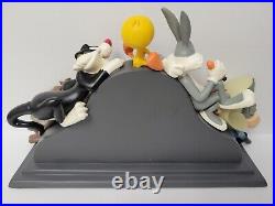 Warner Brothers RARE Looney Tunes Figure Mantle Clock 1998 Tested withOriginal Box