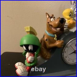 Warner Brothers Rare Looney Tunes Marvin Martian Bugs Tweety Scooby Clock Mint