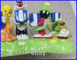 Warner Brothers Store Looney Tunes Menorah with box Hanukkah 1998 RARE HTF