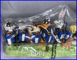 Warner Brothers Store Looney Tunes Menorah with box Hanukkah 1998 RARE -NOB