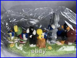 Warner Brothers Store Looney Tunes Menorah with box Hanukkah 1998 RARE -NOB