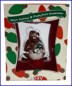 Warner Brothers Store Ornament Marc Anthony & Pussyfoot in box RARE