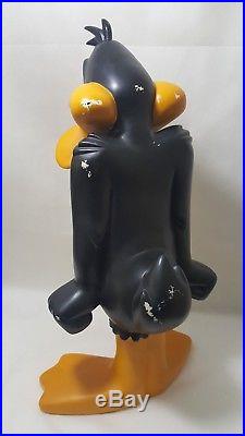 Warner bros 23 daffy duck statue 1997 studio store rare figure Looney Tunes