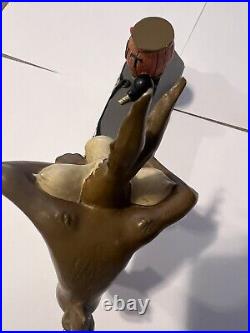 Wile E. Coyote Figurine Statue Genius At Work 1995 Warner Bros Studio RARE