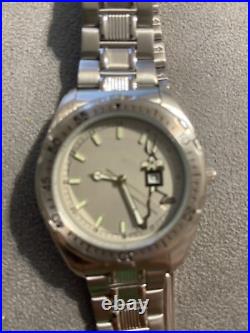 Wile E. Coyote Silver Watch Accessory Warner Bros. Limited Vintage Rare Retro